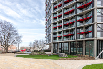 87 Riverlight SW8- Exterior - 13.03.2015