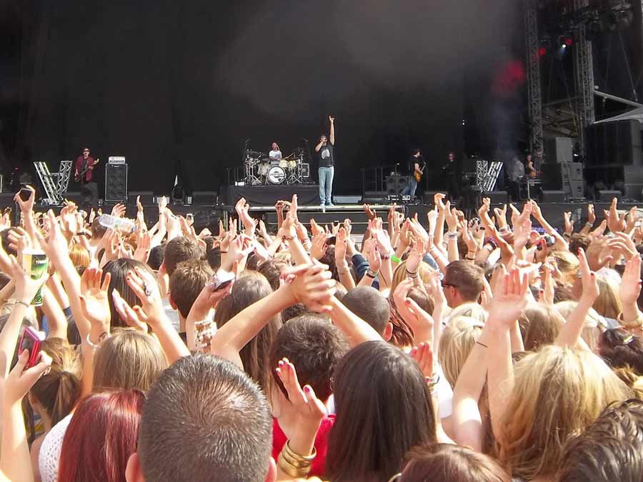 Example_at_Wireless_Festival_2011