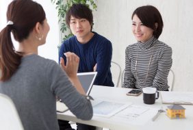 Asian-Chinese-couple-talking-to-Consultant