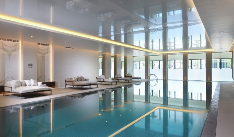 vb1241825_The Waterside Club Swimming Pool (1)