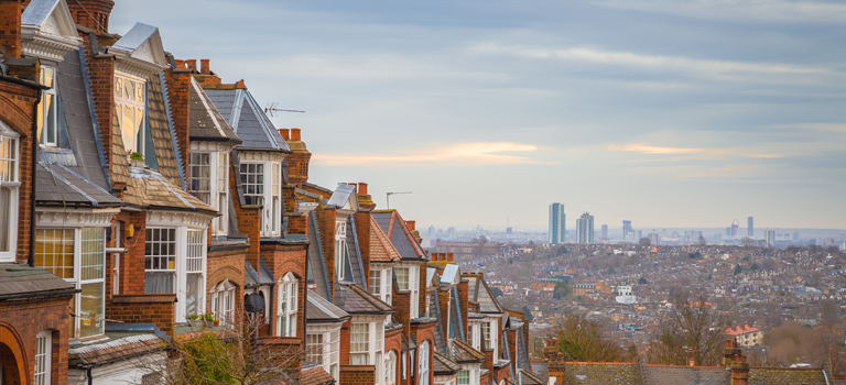 London property sales market remains resilient after recent interest rate rises