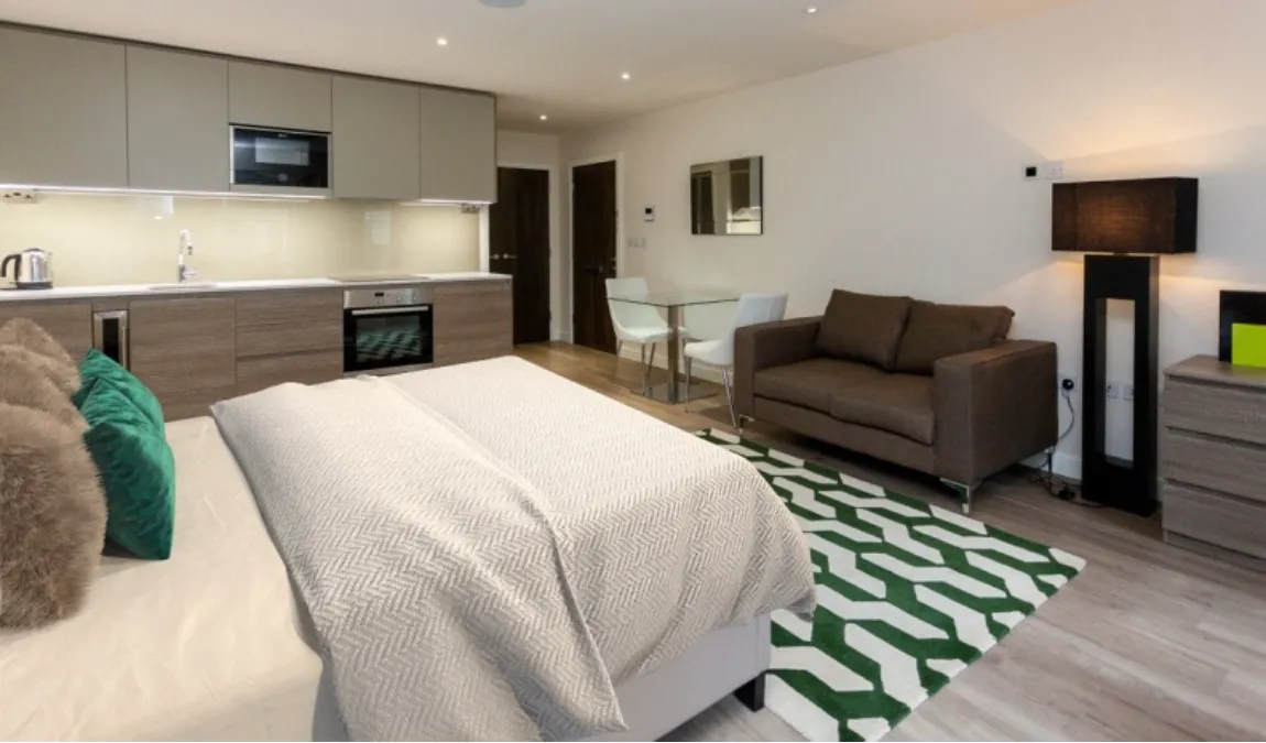 Studio Apartment