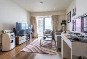 One-bed apartment at East Drive