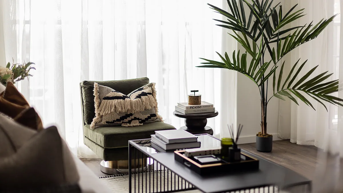 Sofa and center table