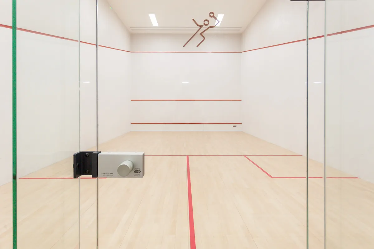 London Dock Facilities - 12