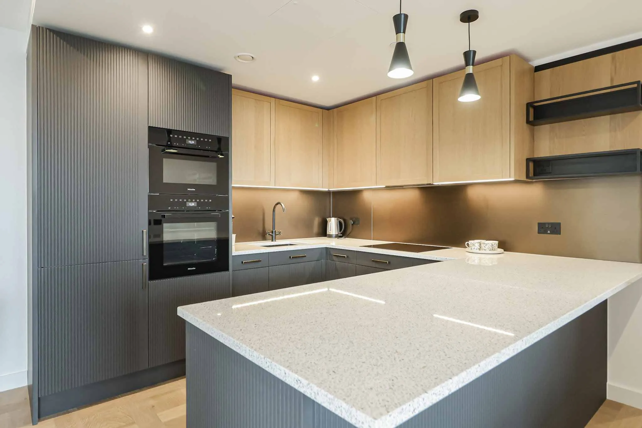 Boxwood gardens - Kitchen