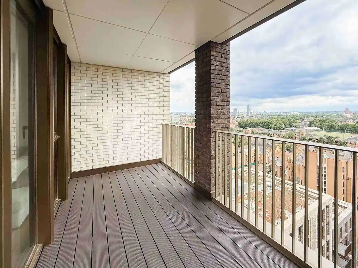 Boxwood gardens - Balcony