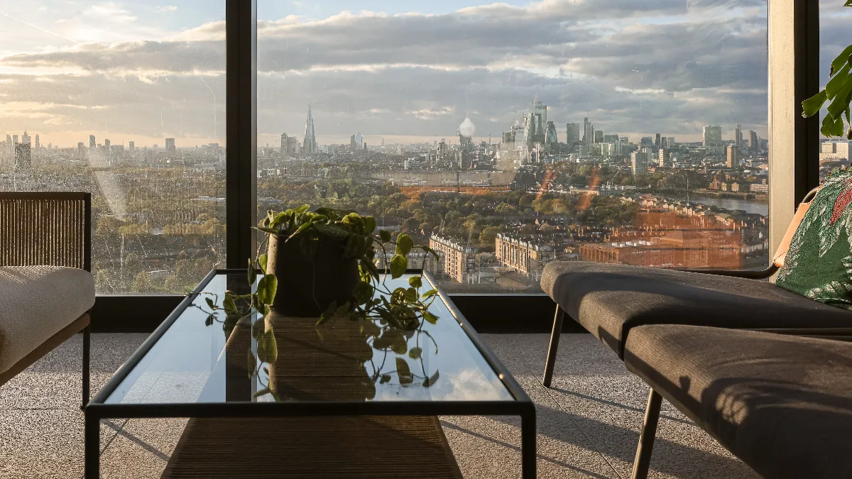 Landmark pinnacle 10 marsh wall London E14 9gu