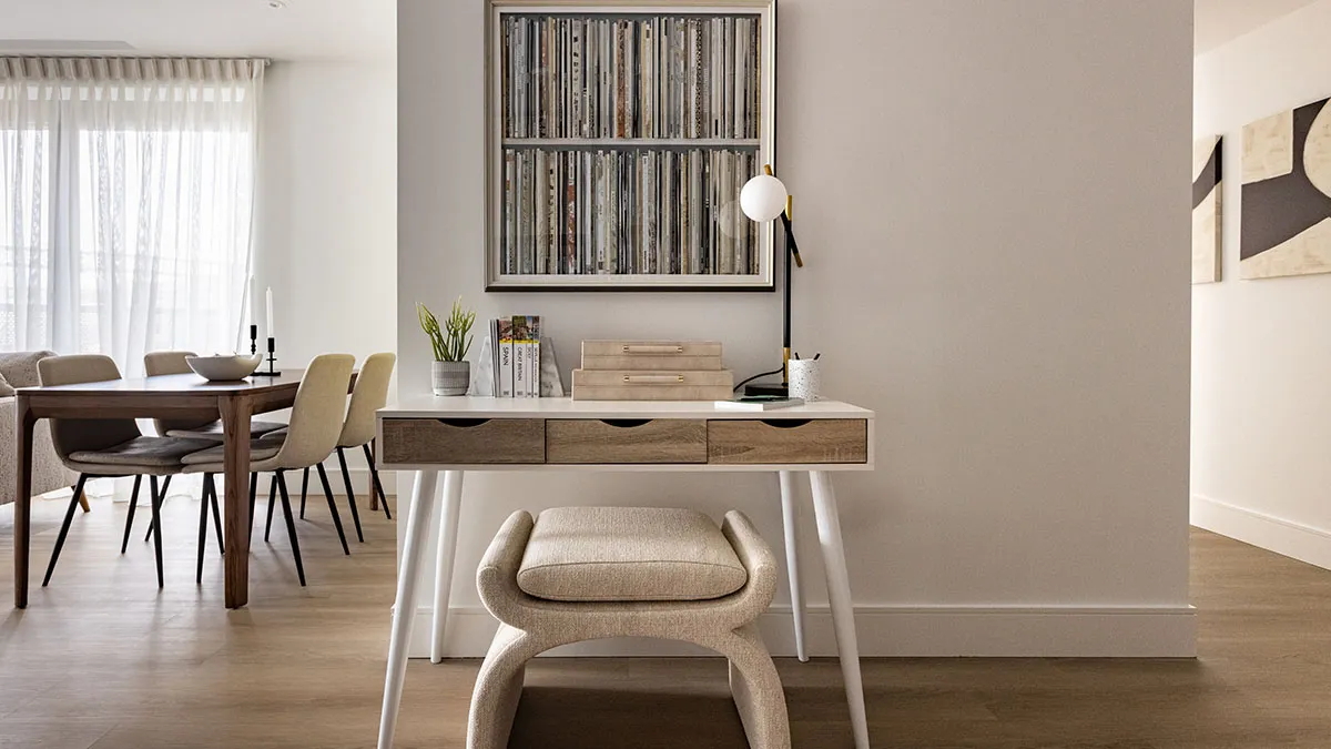 Dining and study table