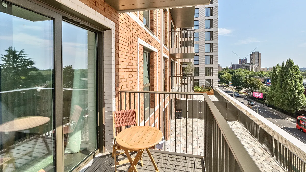 Silkstream balcony rt (1)