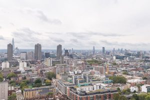 London homebuyers faced with 140% price premium for a room with a view