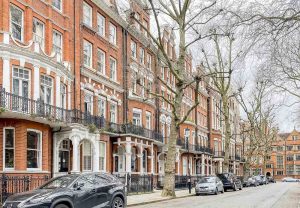 Prime London buyer demand up in Q4, but super prime market continues to decline